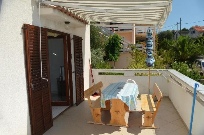 Apartments Josip Lun  Exterior photo