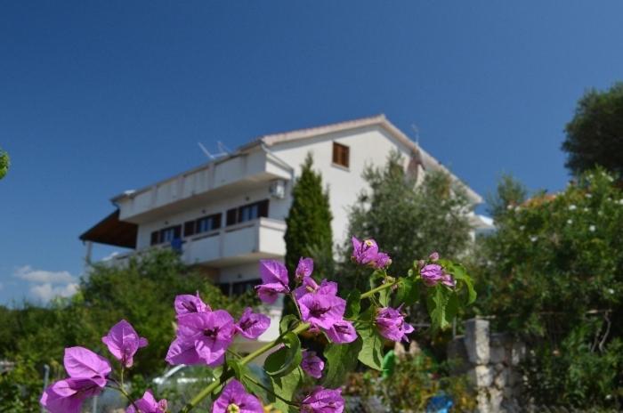 Apartments Josip Lun  Exterior photo
